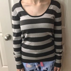 Old navy light weight sweater
